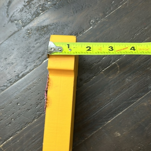 Letter L floral decor block with hole to hang. - Picture 5 of 5